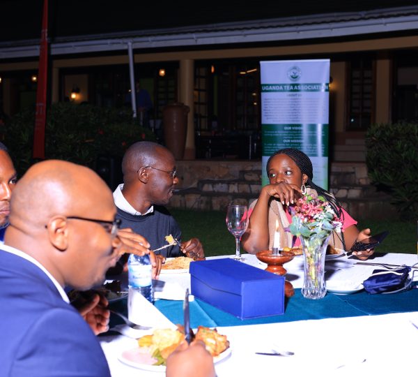 Guests and Association members enjoying a delightful dinner reception together at the close of the event.